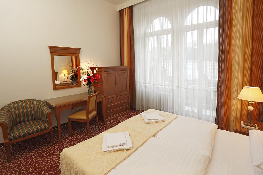 罗马尼亚酒店 卡罗维发利 客房 照片